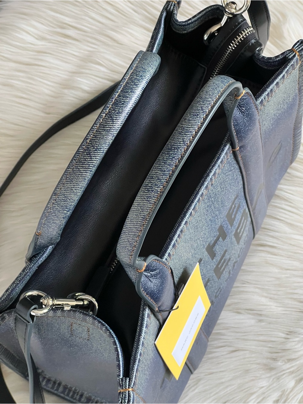 2F3HTT059H01 - Marc Jacobs The Denim-Printed Leather Medium Tote Bag - Picture 7 of 15